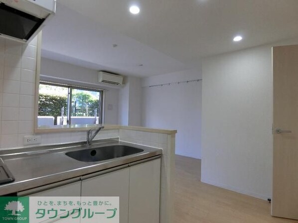 NTPRレジデンス鷹番の物件内観写真